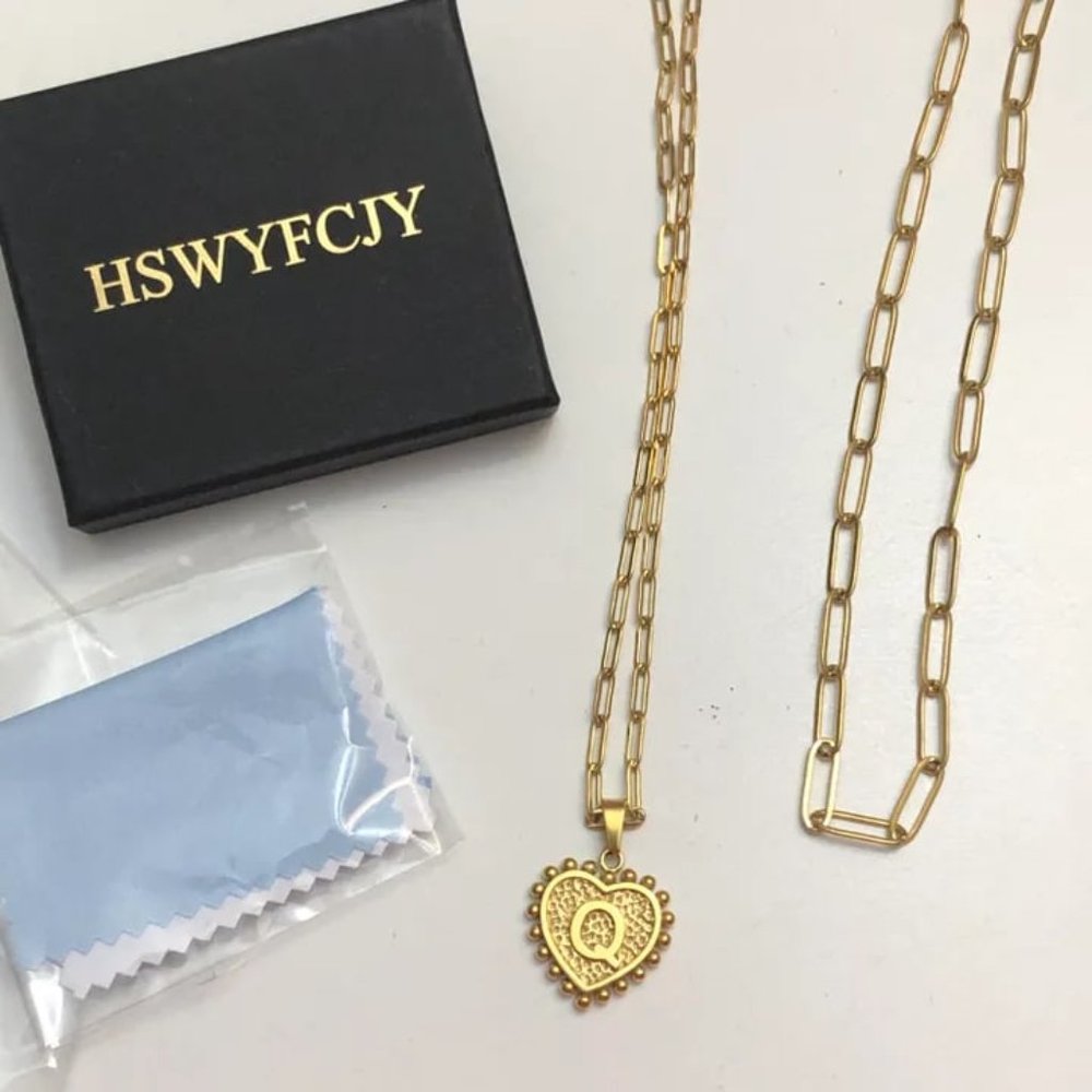 NEW| 14K Gold Plated Initial Q Layered Necklaces - Picture 5 of 7